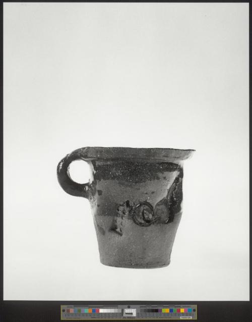 aus der Serie „vase (shape / vessel / color)"